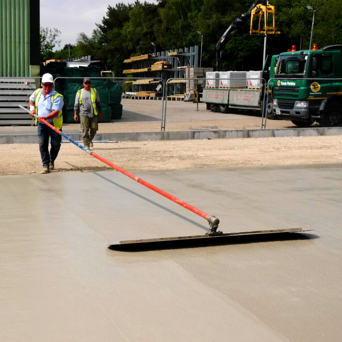 Snap Handles Aluminium, used for floating equipment for concrete finishing projects. Speedcrete, United Kingdom.