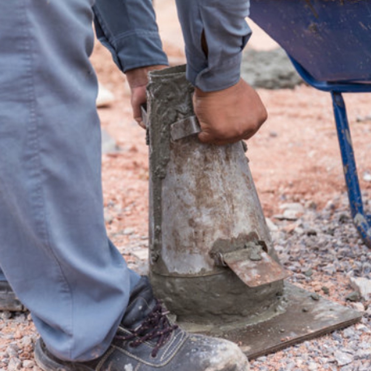 Slump cone test kit, part of our testing equipment range which provides construction professionals with the best gear to assess the standard of concrete. Complete kit from Speedcrete, concrete construction specialist equipment, United Kingdom.