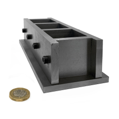 This Cube mould for testing the strength of concrete allows 50mm cubes to be formed for curing at 7, 15 and 28 days. Concrete levelling and finishing tools suppliers Speedcrete, United Kingdom.