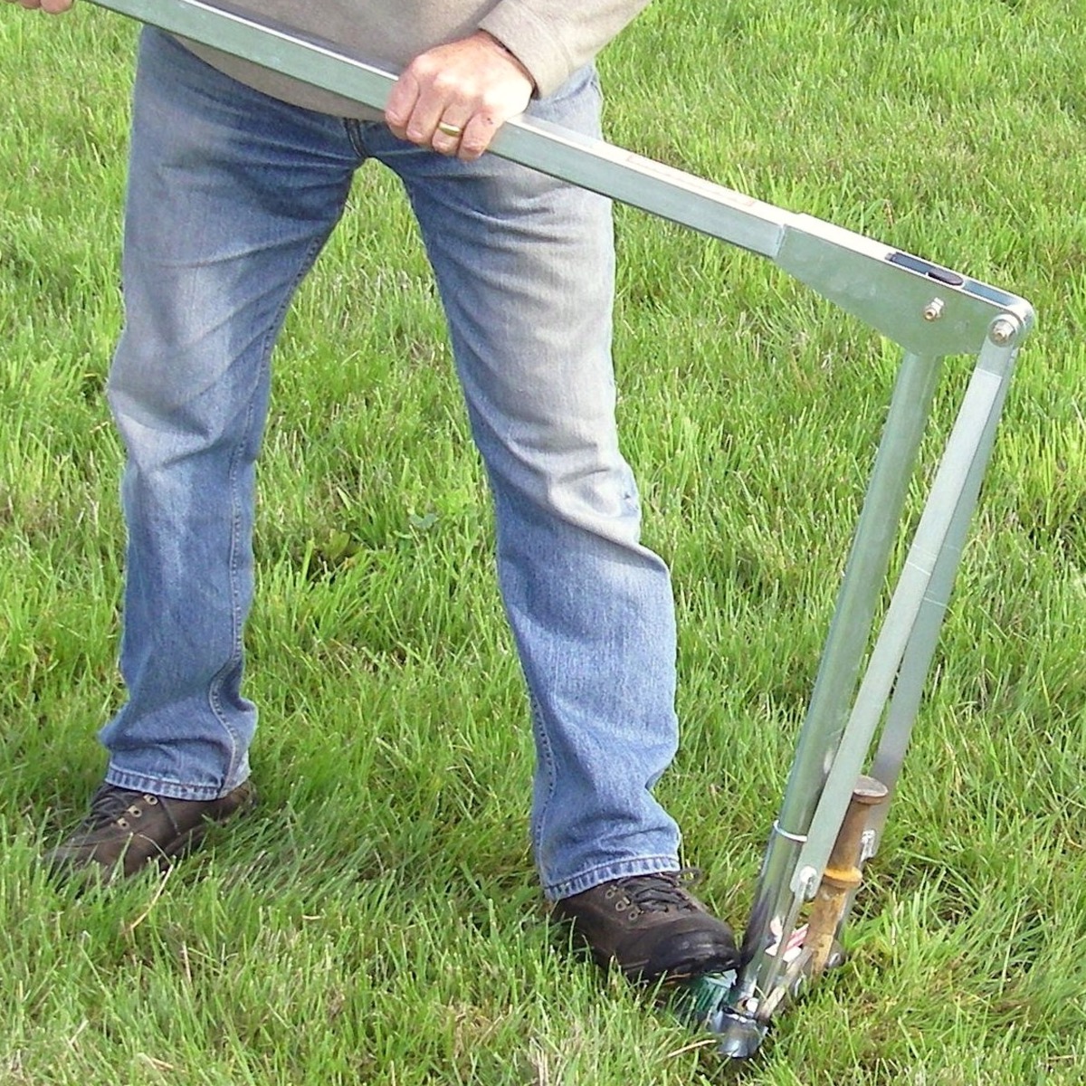 The JackJaw series of tent stake extractors are simply the worlds most efficient and effective way to remove large marquee stakes from a variety of surfaces. Available from Speedcrete, United Kingdom.