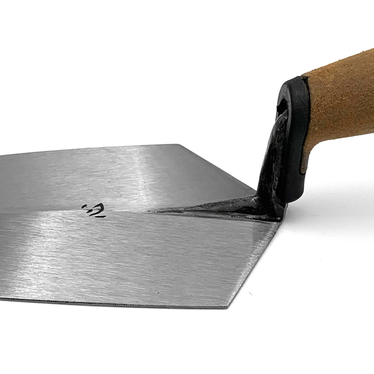 Kokoro Philadelphia Leather Handle Trowels. These professional bricklayers trowels are made from a single piece of forged steel for an extra long life. Available now in the Uk via our online shop. Speedcrete trade counters also stock these trowels.