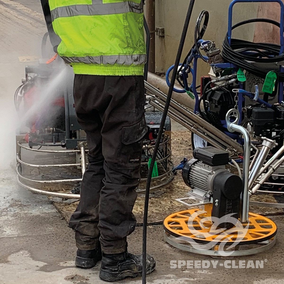 Clean and protect your capital investments from hardened concrete with this super effective concrete dissolver, the most powerful & effective concrete dissolver available!
Simply add the Speedy-Clean to a foamer, spray the foam onto the concrete covered 